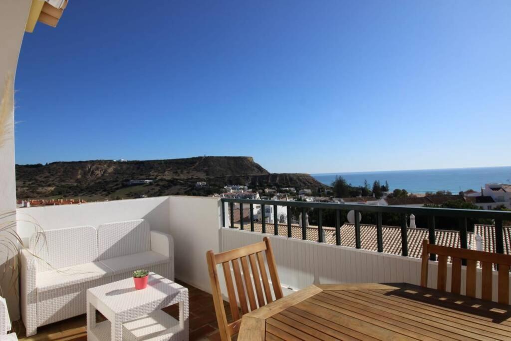 Bright And Central Apartment - Praia Da Luz Exterior photo