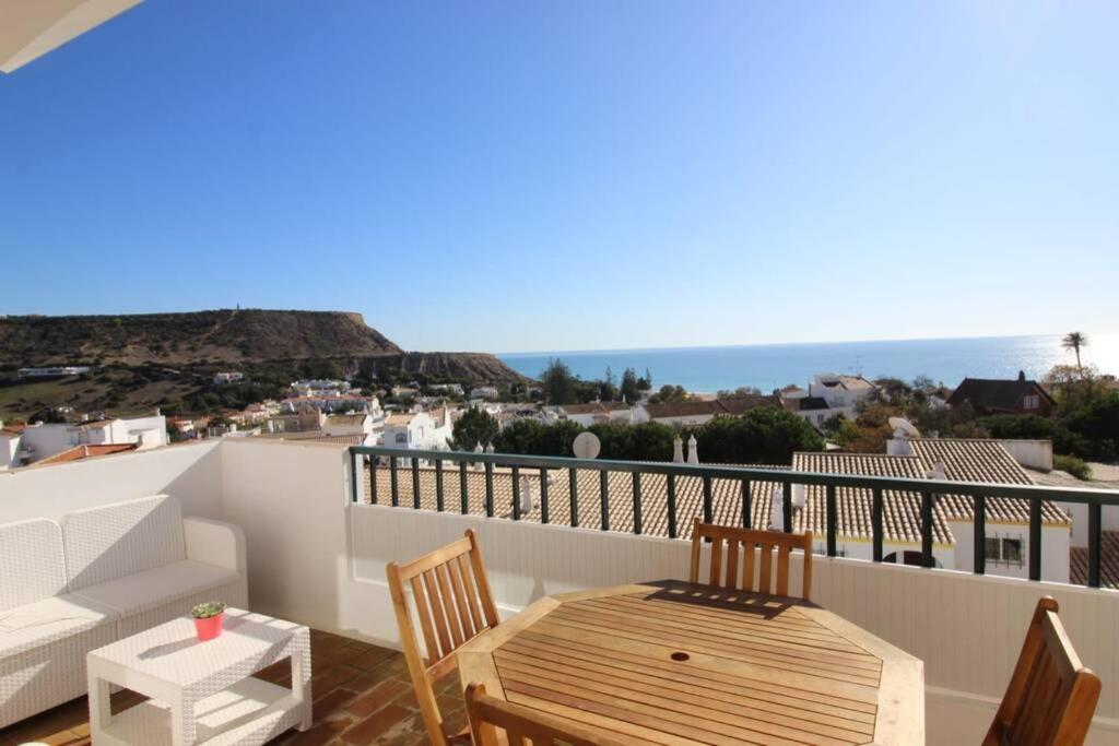 Bright And Central Apartment - Praia Da Luz Exterior photo