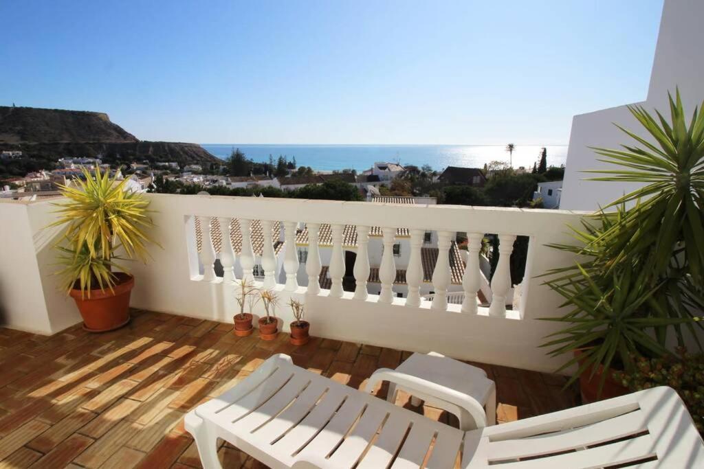 Bright And Central Apartment - Praia Da Luz Exterior photo