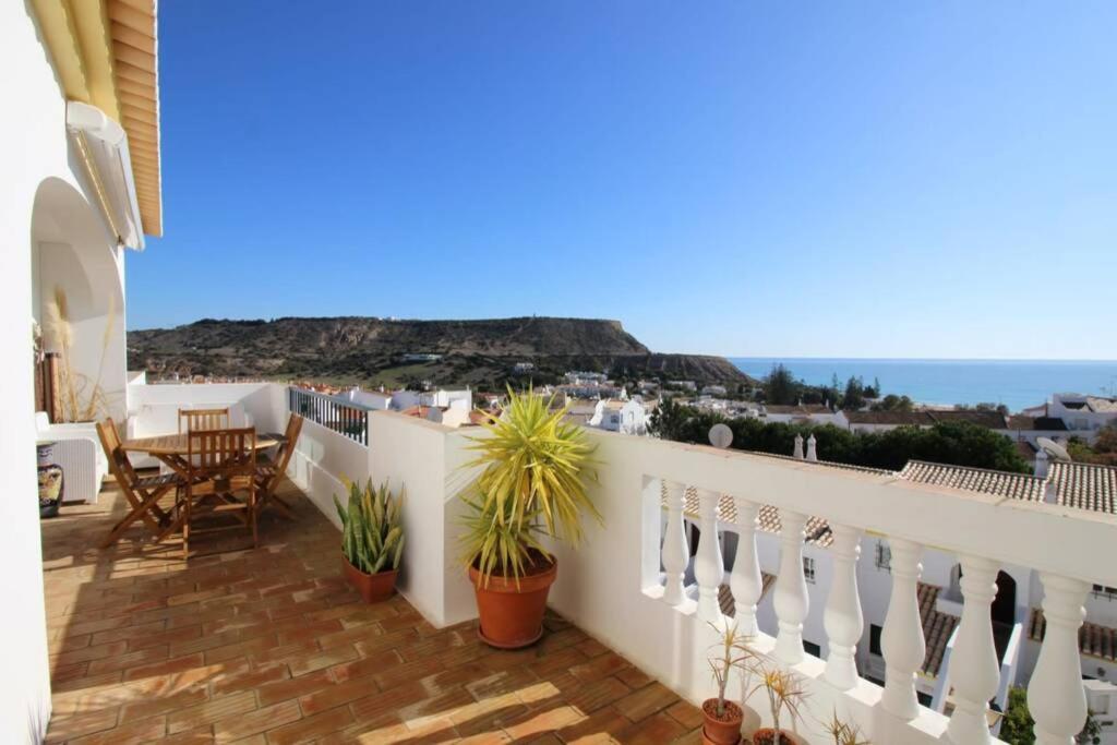 Bright And Central Apartment - Praia Da Luz Exterior photo